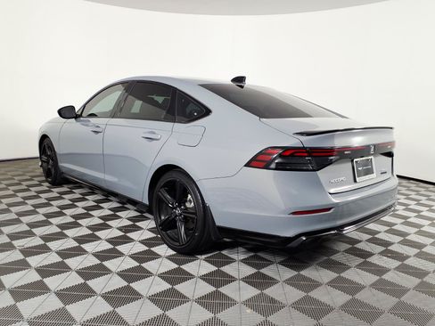 Used 2023 Honda Accord Sport image 6