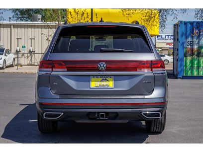 Used 2025 Volkswagen Atlas SE