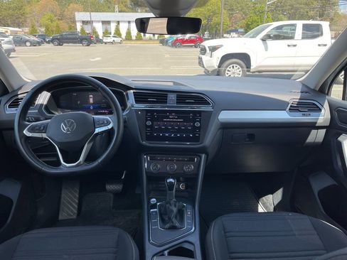 Used 2024 Volkswagen Tiguan S image 8