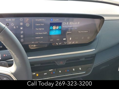 New 2025 Buick Envision Preferred image 13