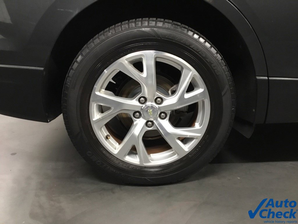 Used 2018 Chevrolet Equinox Premier w/ Infotainment II Package AWD/4WD image 19