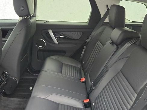 Used 2025 Land Rover Discovery Sport S image 19
