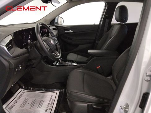 Used 2025 Buick Encore GX Preferred image 27