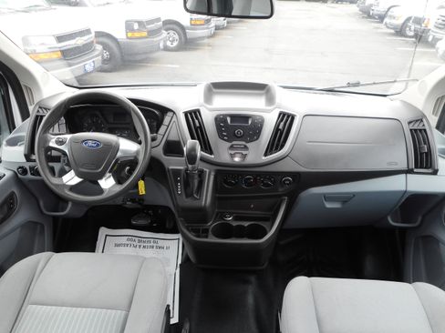 Used 2016 Ford Transit 250 130 Low Roof w/ Exterior Upgrade Package RWD image 22