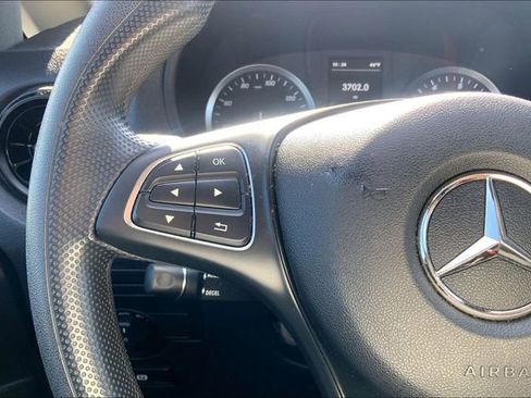 Used 2023 Mercedes-Benz Metris Cargo image 16