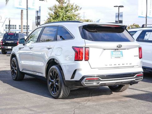 Used 2021 Kia Sorento SX FWD image 9