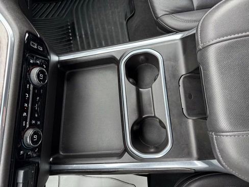 Used 2024 Chevrolet Silverado 2500 LTZ w/ LTZ Convenience Package AWD/4WD image 14