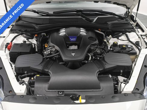 Used 2022 Maserati Quattroporte Modena Q4 image 29