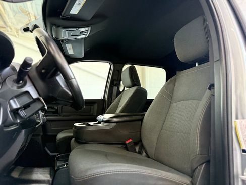 Used 2022 RAM 4500 Tradesman w/ Chrome Appearance Group image 27