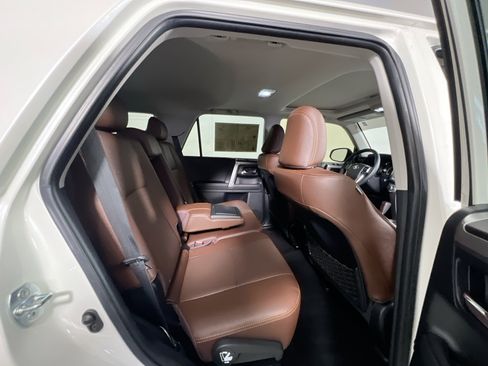 Used 2023 Toyota 4Runner Limited RWD image 33