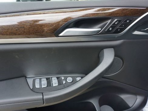 Used 2024 BMW X3 sDrive30i image 4