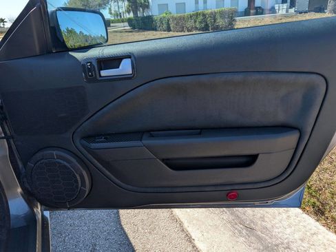 Used 2009 Ford Mustang GT image 13