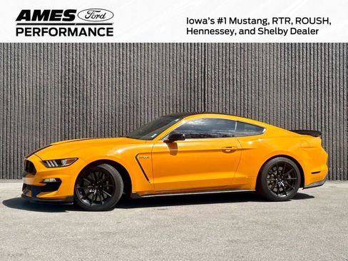 Used 2018 Ford Mustang Shelby GT350 w/ Convenience Package RWD image 1