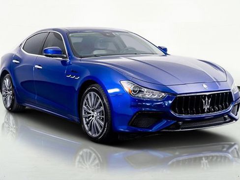 Used 2022 Maserati Ghibli Modena image 4