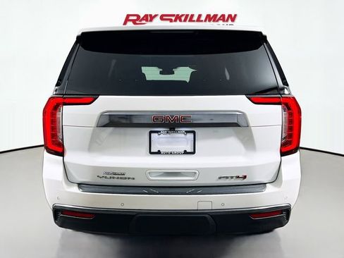 Used 2024 GMC Yukon XL AT4 w/ AT4 Premium Plus Package AWD/4WD image 6