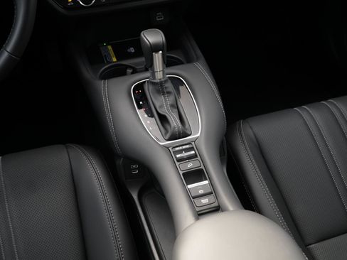 Used 2025 Honda HR-V EX-L image 26
