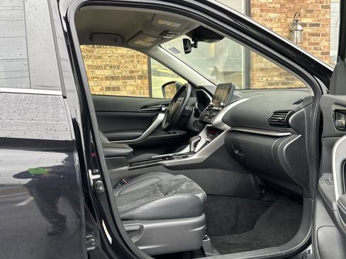 Used 2022 Mitsubishi Eclipse Cross SE image 13