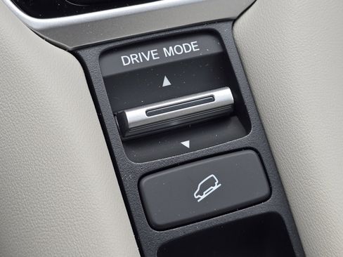 New 2026 Honda HR-V EX-L image 9