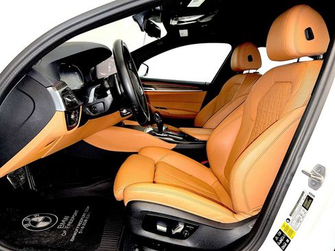 Certified 2023 BMW 530i xDrive w/ M Sport Package image 9