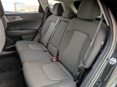 Used 2024 Kia Sportage LX image 24