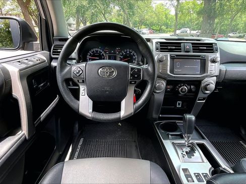 Used 2019 Toyota 4Runner SR5 Premium RWD image 8