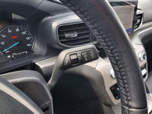 Used 2023 Ford Explorer XLT w/ Equipment Group 202A image 14