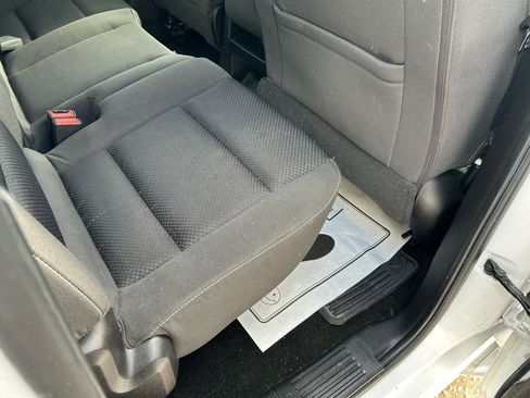 Used 2018 Chevrolet Silverado 1500 LT w/ LT Fleet Convenience Package image 12