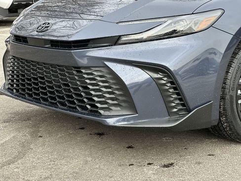 New 2026 Toyota Camry SE image 11