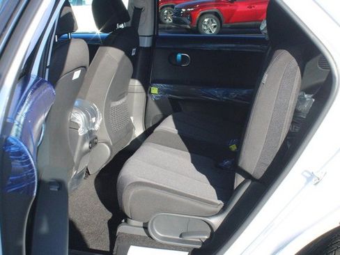 New 2024 Hyundai Ioniq 5 SEL image 15