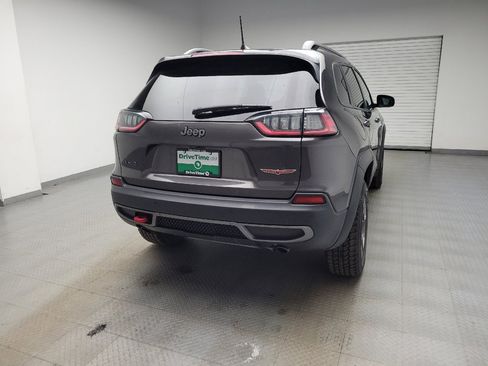 Used 2019 Jeep Cherokee Trailhawk w/ Cold Weather Group image 7