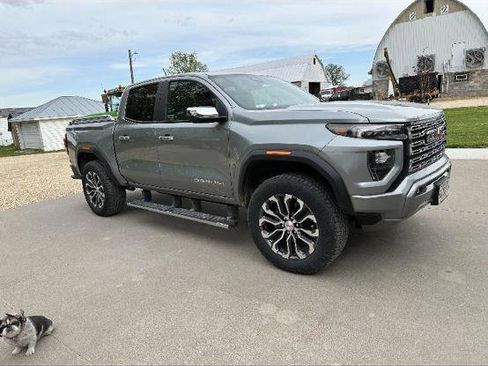 Used 2023 GMC Canyon Denali AWD/4WD image 1