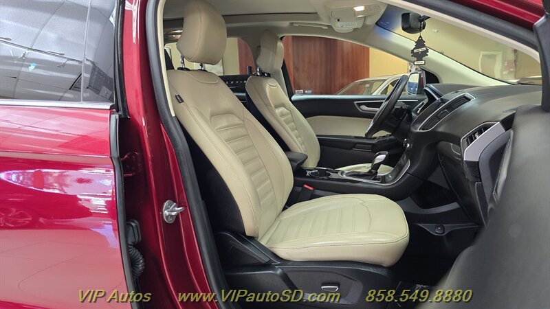 Used 2016 Ford Edge SEL w/ Equipment Group 201A FWD image 16