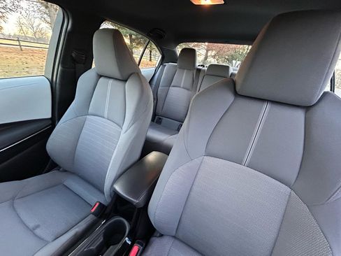 Used 2022 Toyota Corolla SE w/ Carpet Mat Package (TMS) image 11