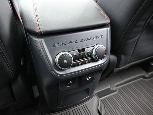 New 2026 Ford Explorer ST-Line w/ ST-Line Street Pack image 28