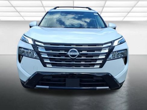 Used 2025 Nissan Rogue Platinum w/ Platinum Premium Package AWD/4WD image 10