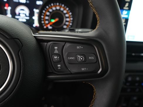 Used 2024 Jeep Wrangler Unlimited Sport AWD/4WD image 27