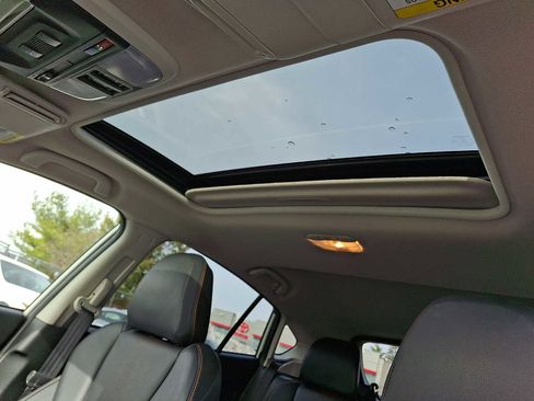 Used 2023 Subaru Crosstrek 2.5i Limited w/ Moonroof Package image 13