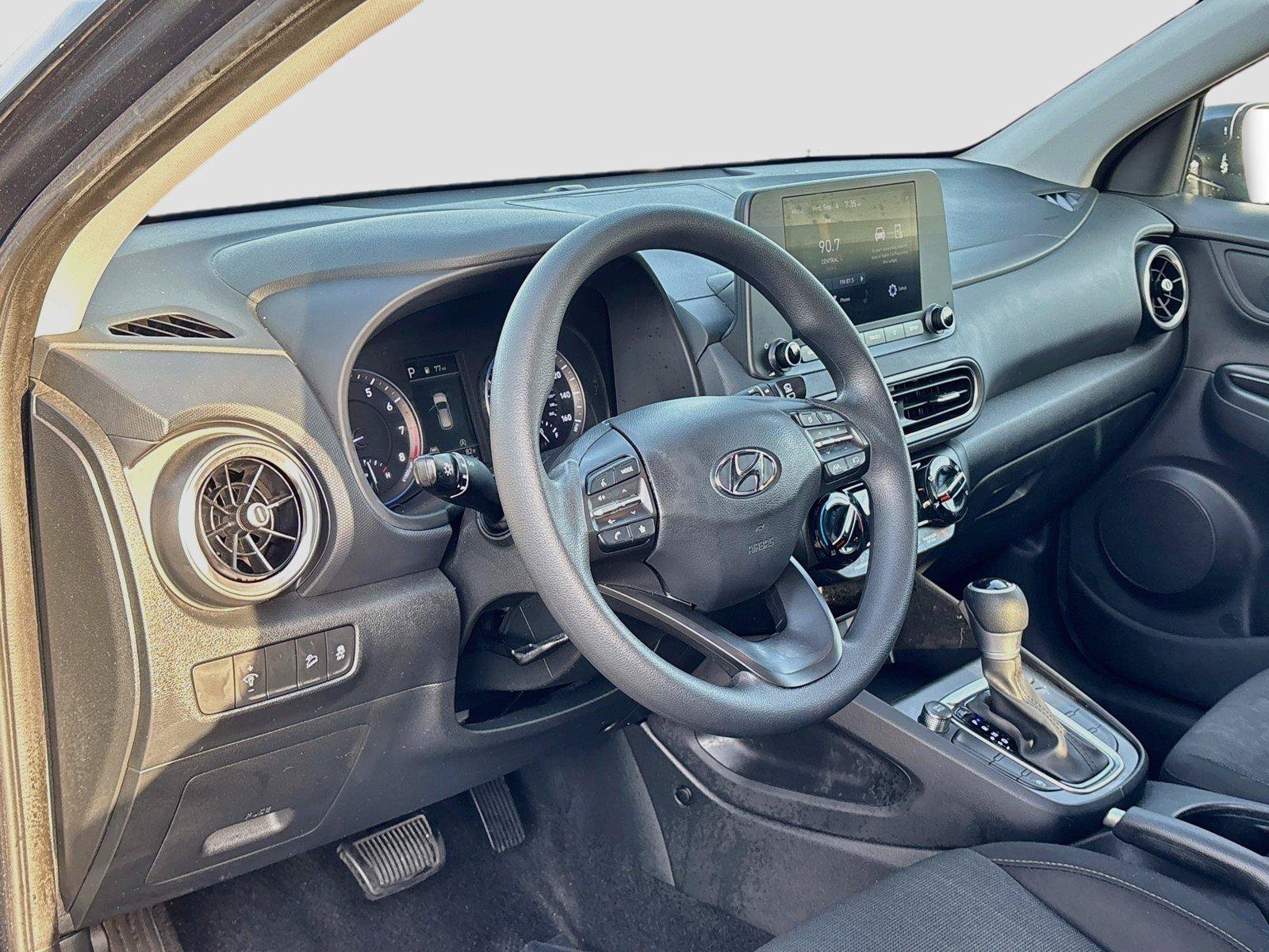 Used 2022 Hyundai Kona SEL w/ Cargo Package FWD image 9