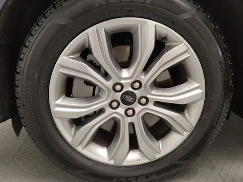 Used 2024 Ford Edge Titanium image 31