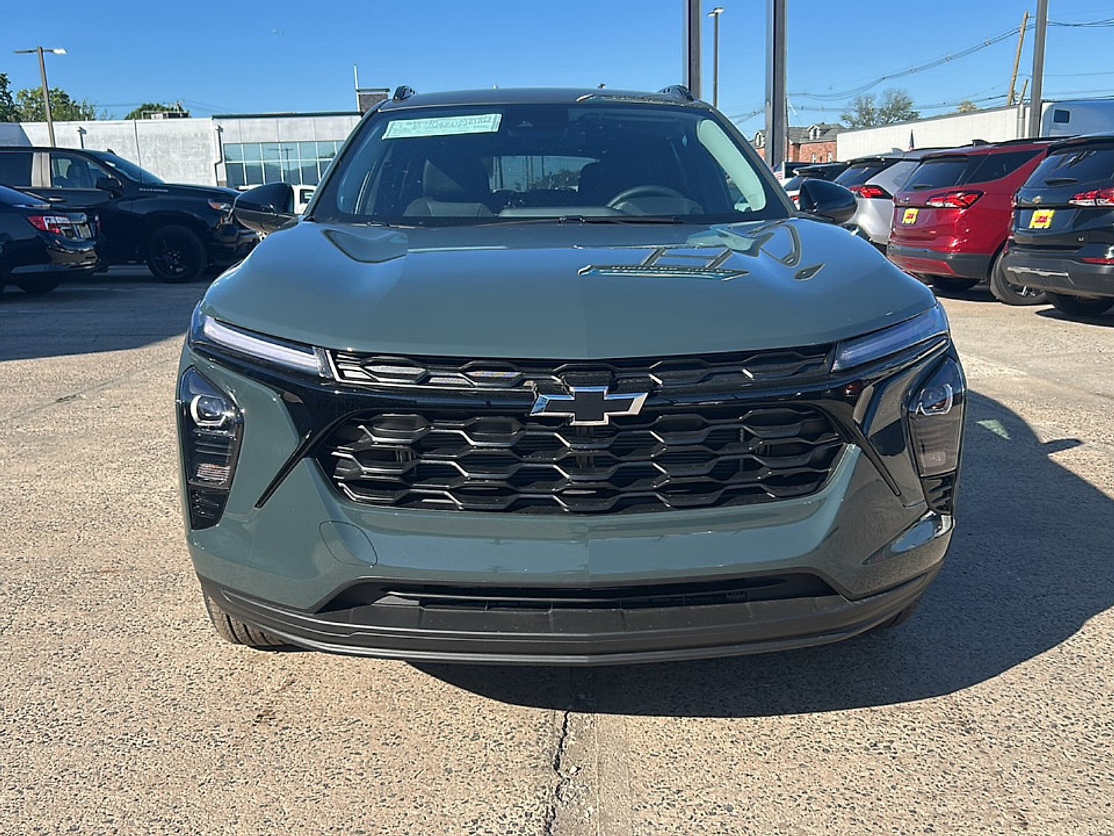 New 2026 Chevrolet Trax LT w/ Driver Confidence Package FWD image 2