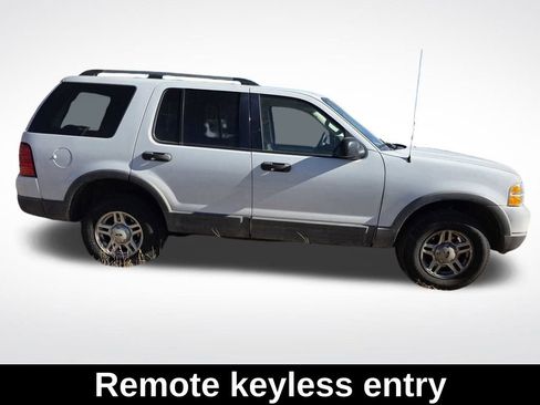 Used 2003 Ford Explorer XLT image 5