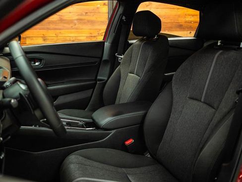 Used 2024 Honda Accord Sport image 9