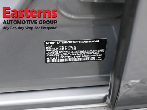 Used 2023 BMW 760i xDrive w/ Executive Package image 39