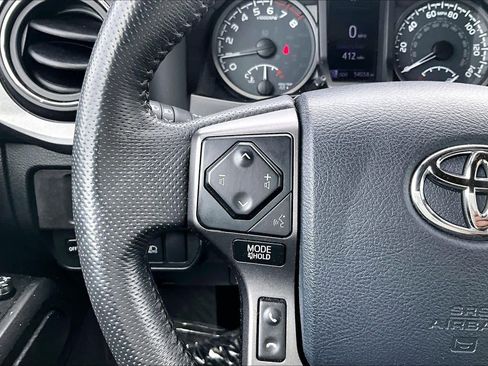 Used 2019 Toyota Tacoma TRD Off-Road AWD/4WD image 21