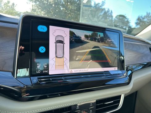 New 2026 Volkswagen Atlas SE image 35