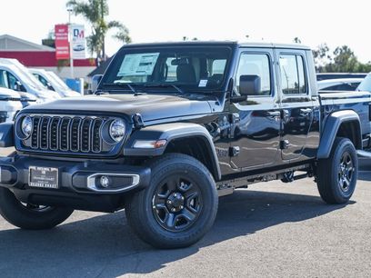 New 2026 Jeep Gladiator Sport