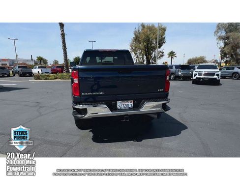 Certified 2022 Chevrolet Silverado 2500 LTZ w/ LTZ Convenience Package AWD/4WD image 9