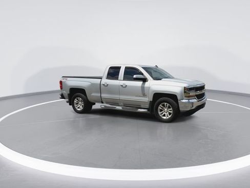 Used 2018 Chevrolet Silverado 1500 LT w/ All Star Edition AWD/4WD image 13