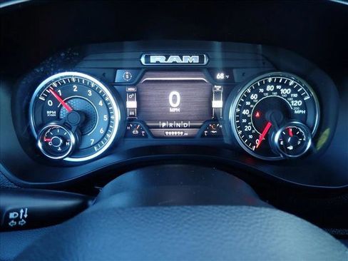 Used 2023 RAM 1500 Laramie AWD/4WD image 22