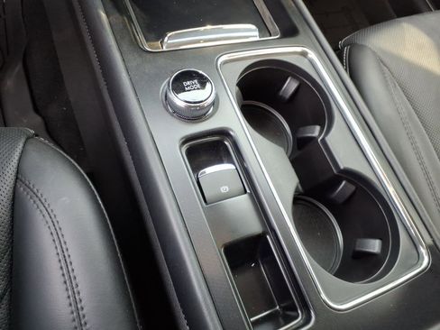 Used 2024 Lincoln Corsair Reserve w/ Equipment Group 201A image 18